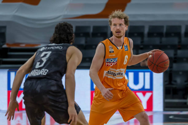 运资格赛上 运资格赛上