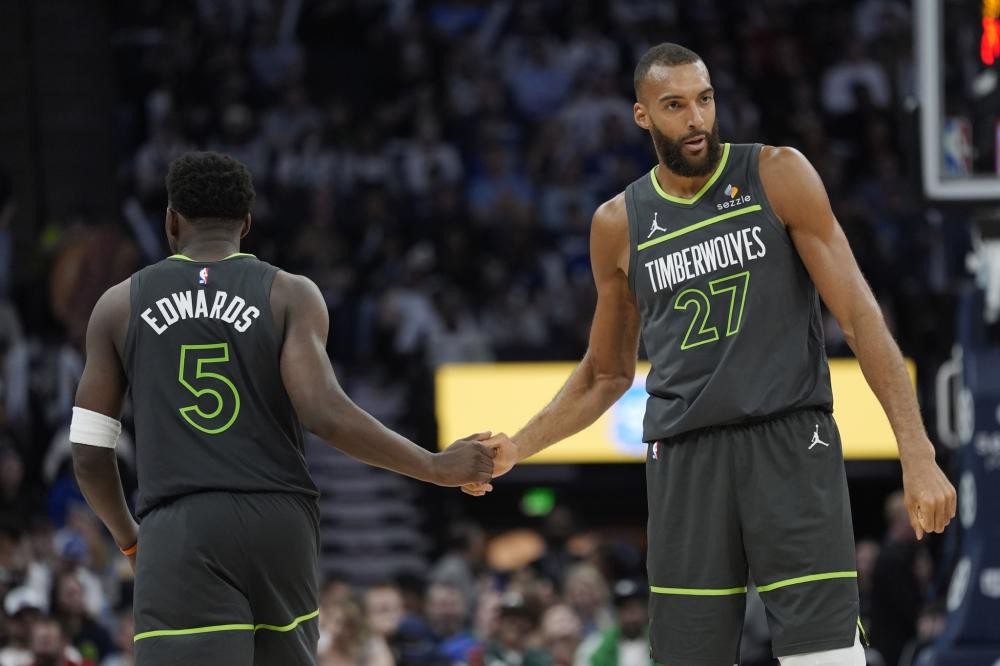 球员适应 球员适应